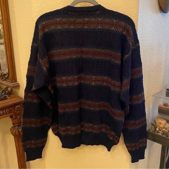Vintage TRICOTS ST. RAPHAEL Pure New Wool Striped Patterned Sweater Size Large - Picture 6 of 8
